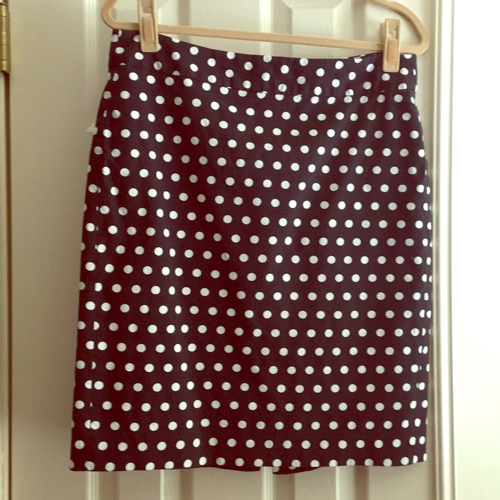 Banana Republic skirt. 22 inches long
